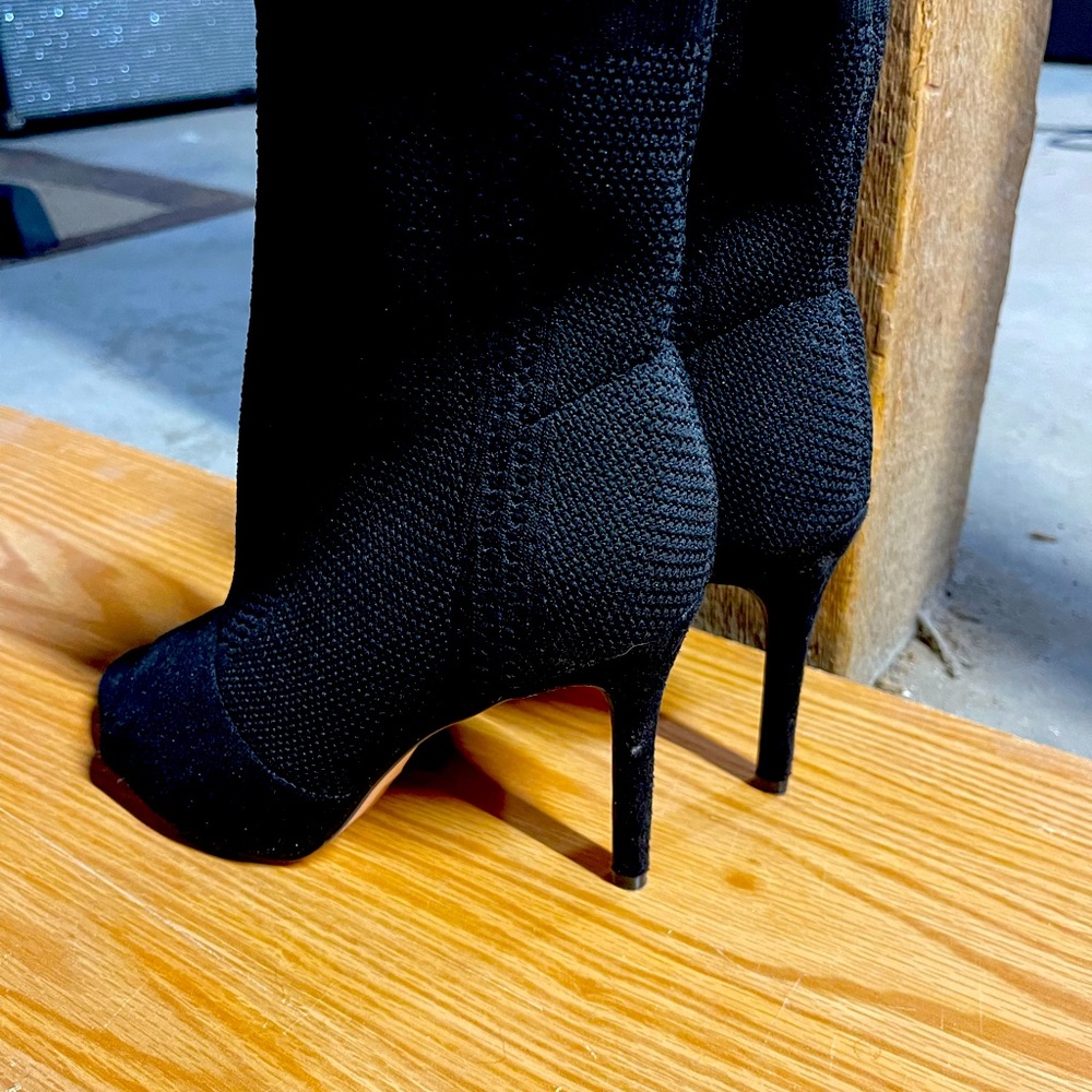 Black knitted heel booties